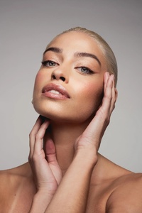 Classic Commercial Makeup. Div3. Live. Be+Well Show 